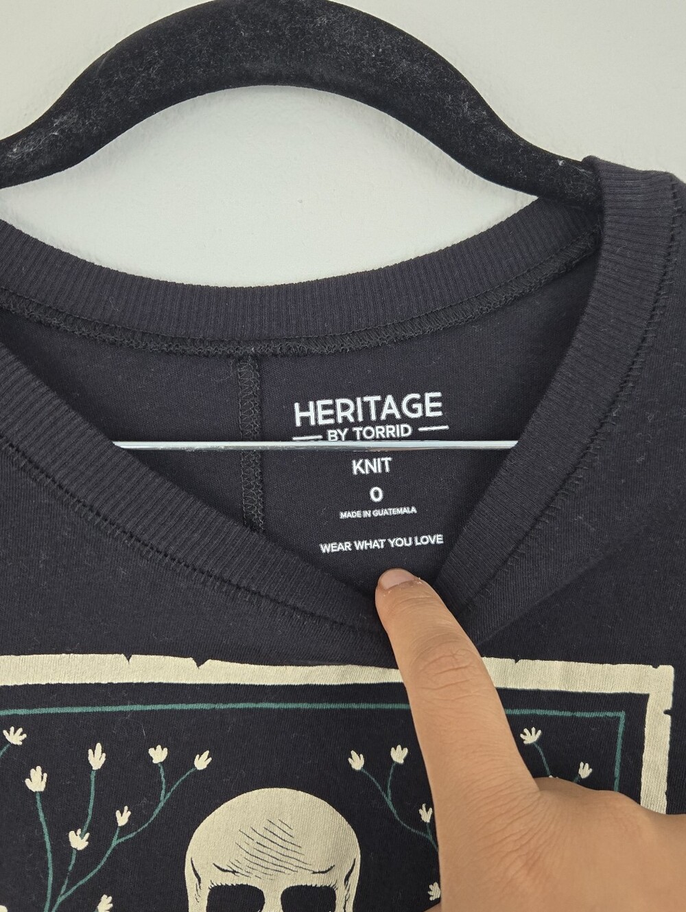 Black Torrid Hertiage Knit Reader Graphic Short Sleeve - Picture 2 of 3